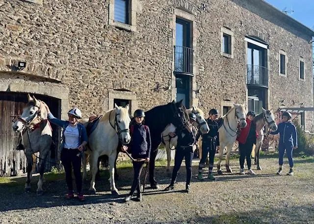 Le Clos Des Fagettes Salles-Curan 0*,
